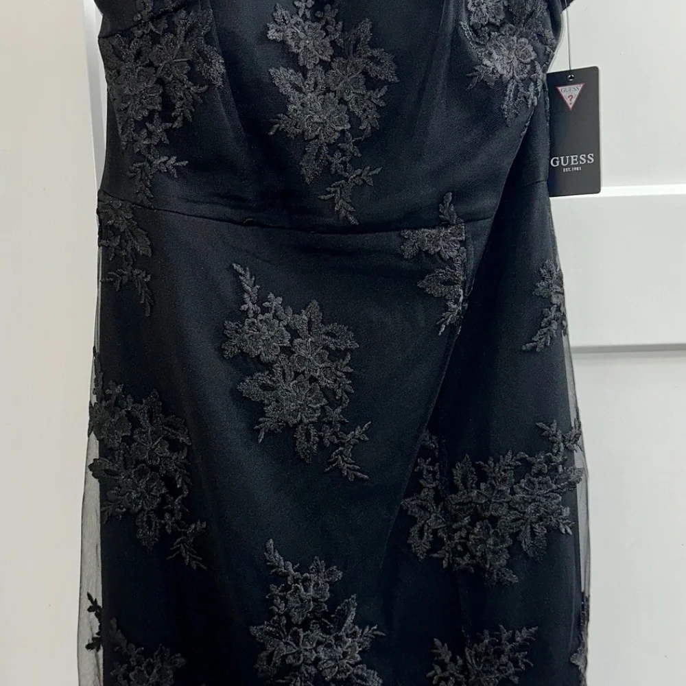 Embroidered Mesh dress - Picture 2 of 4